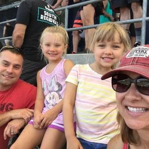 Meet your Posher, Tracy